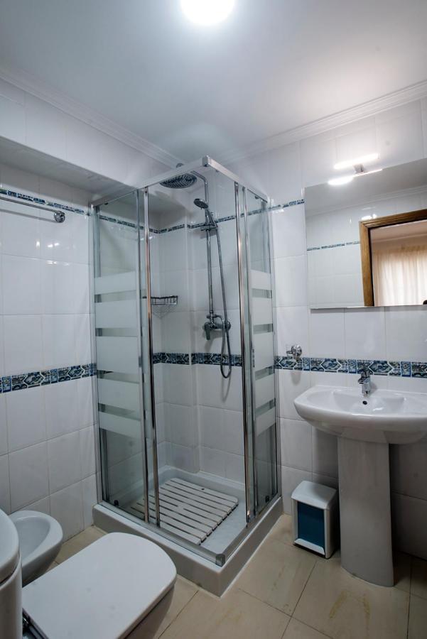Apartamentos Amat - Only Adult - Playa El Bajondillo ตอร์เรโมลิโนส ภายนอก รูปภาพ